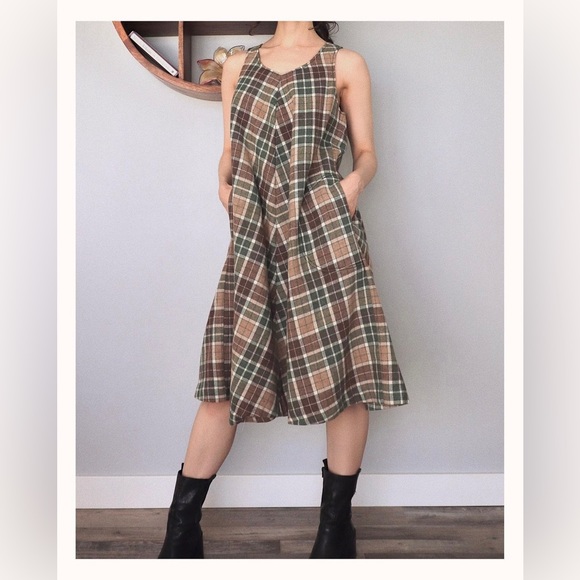 Vintage wool blend dress. - Picture 2 of 6